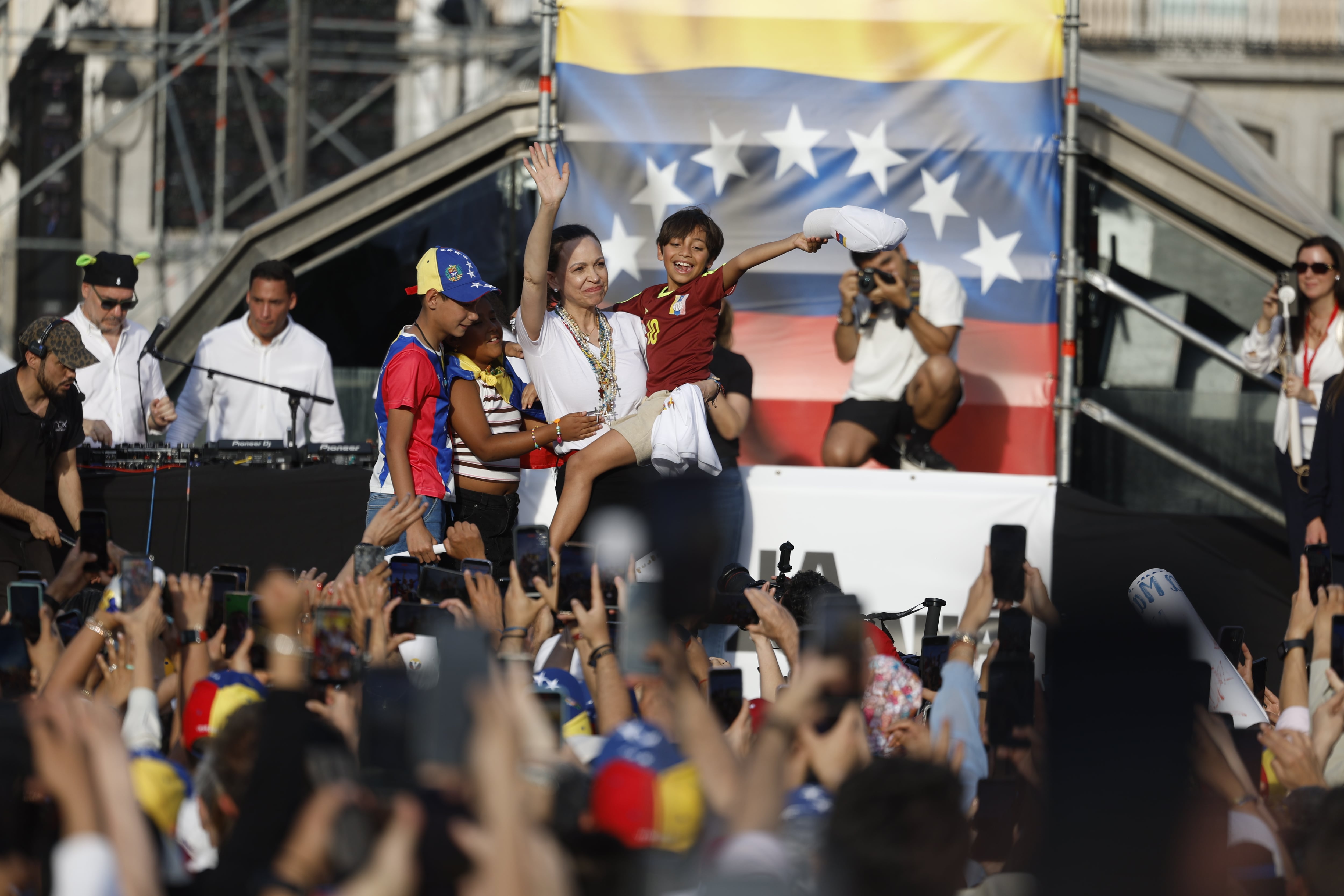 María Corina Machado proclama en el corazón de Madrid: “Hoy iniciamos el regreso a casa”