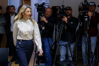 La vicepresidenta segunda del Gobierno y ministra de Trabajo, Yolanda Díaz, durante una rueda de prensa celebrada este lunes en Valencia.