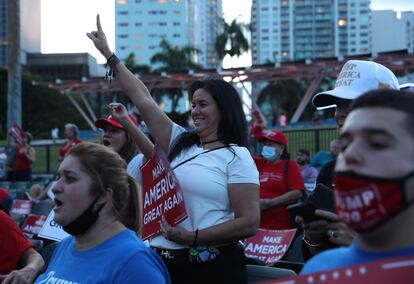 Algunos asistentes al evento de Ivanka Trump en Miami.