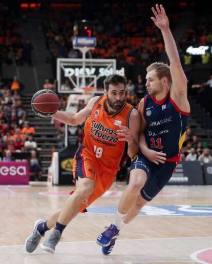 San Emeterio, ante Jaka Blazic