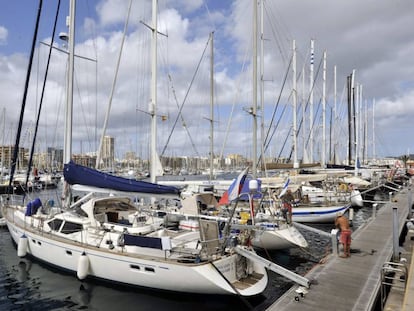 Varias embarcaciones atracadas en un puerto de Gran Canaria.