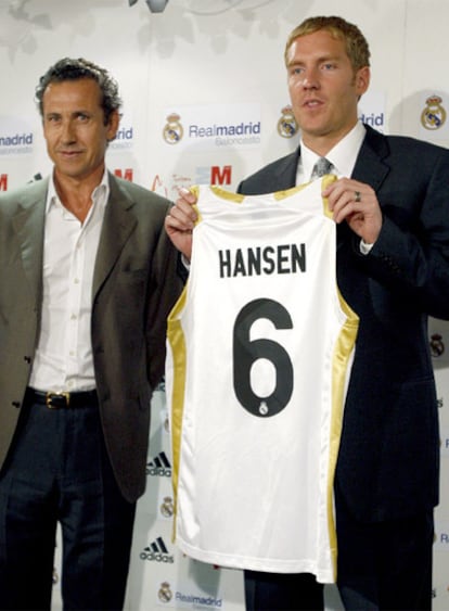 Hansen junto a Valdano
