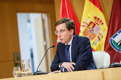 El alcalde de Madrid, José Luis Martínez-Almeida, en rueda de prensa tras la reunión de la Junta de Gobierno, este jueves en Madrid.