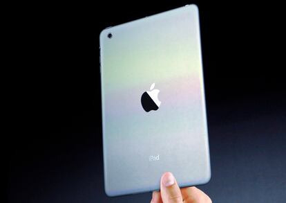 iPad Mini integra una Facetime HD frontal y la iSight de 5 megapíxeles con sensor retroiluminado, estabilizador de imagen y grabación de vídeo 1080p en la parte posterior