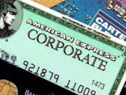 Tras presentar unos resultados preliminares de sus cuentas del cuarto trimestre de 2012, la empresa de medios de pago American Express anunció que despedirá a 5.400 trabajadores este año EFE/Archivo