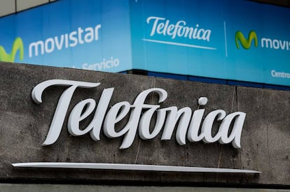 Logos de Telefónica y Movistar.