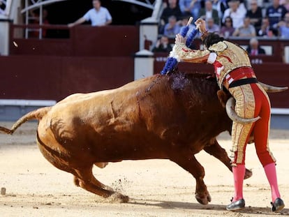 Juan Jose Padilla en Las Ventas, en el primer toro de la tarde.