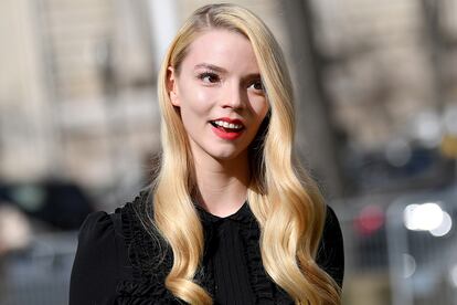 Anya Taylor-Joy – La estrella de Gambito de Dama se debate entre dos atípicos afectos: “Peter Pan, tanto en dibujo como en la versión cinematográfica; y el protagonista de Casper”. Aquel niño que se convertía en fantasma no era otro que Devon Sawa, ídolo adolescente de los noventa que no fue capaz de mantener su popularidad en el nuevo siglo.