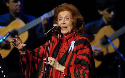 La cantante de tango argentina Nelly Omar falleci&oacute; el viernes pasado a los 102 a&ntilde;os.