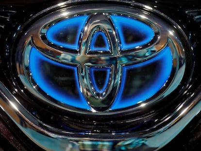 Símbolo de la marca de coches Toyota.