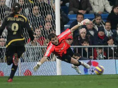 Casillas, durante el Real Madrid-Zaragoza del domingo.