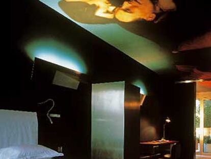 The Hotel (www.thehotel.com), en Lucerna (Suiza), fue íntegramente proyectado por Jean Nouvel y pertenece a Design Hotels.