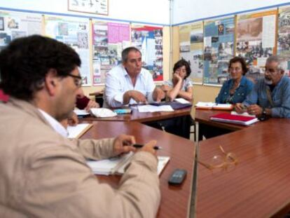 Miembros de la plataforma contra la privatización de Apemsa.