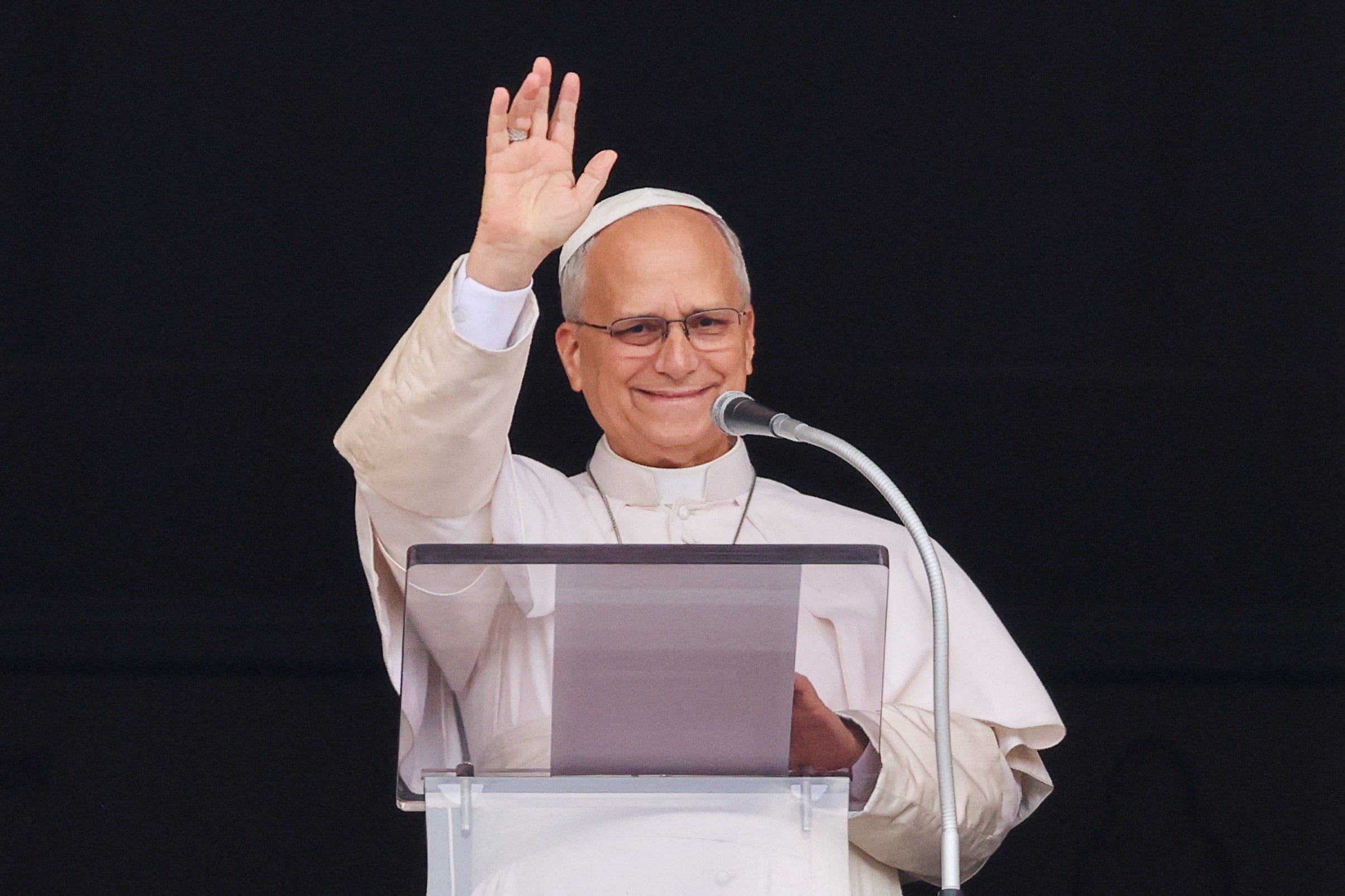 El Papa habla por primera vez a los fieles en la plaza de San Pedro tras su operación: “Retomaré gradualmente mis actividades”