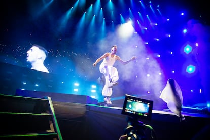 El cantante español Daniel Heredia, conocido por el nombre artístico de Rels B, durante su presentación en el foro sol de la Ciudad de México el 6 de mayo de 2023.