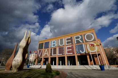 Fachada del Teatro Buero Vallejo de Alcorcn (Madrid).