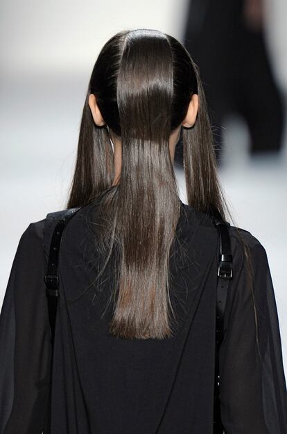 Ann Demeulemeester - Runway RTW - Spring 2013 - Paris Fashion Week