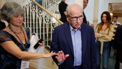 El exvicepresidente del Gobierno Alfonso Guerra, el miércoles, durante la presentación de su libro 'La rosa y las espinas. El hombre detrás del político', en Madrid.