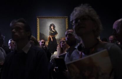 Hasta el 10 de enero se puede disfrutar de la exposición 'Goya: Retratos' que se inauguró en La National Gallery de Londres el 7 de octubre. Una muestra que reúne unos 70 de los 150 retratos que se conservan del pintor aragonés. El público londinense no necesita una presentación de este artista, aunque le conocen más por sus grabados y por las pinturas negras. En esta muestra ahonda en la psicología de sus retratados, que, además, son una crónica pintada del tiempo en que vivió.