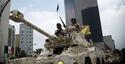 A combat vehicle at a 2015 military parade in Mexico.