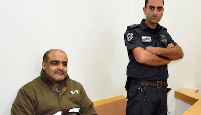 El director de la ONG World Vision en Gaza, Mohamed el Halabi, ante un tribunal israelí.