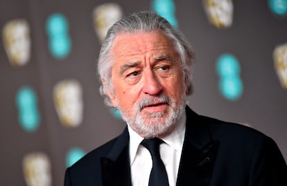 El actor Robert de Niro, de 79 años, tiene seis hijos, y tres de ellos nacieron a través de vientre de alquiler. Con su primera esposa, Diahnne Abbott, tuvo dos hijos. Más tarde, en 1996, con la modelo Toukie Smith se convirtió en padre de los gemelos Julian y Aaron, gestados por un vientre de alquiler. En 2011, cuando tenía 68 años, decidió ampliar la familia con Grace Hightower, su segunda esposa y con la que ya tenía un hijo, y fueron padres a través de un vientre de alquiler de su hija Helen Grace.