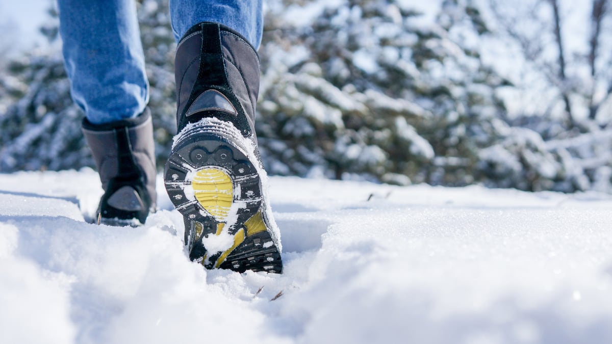 Ir ‘descalzo’ por la nieve es posible con estas botas barefoot