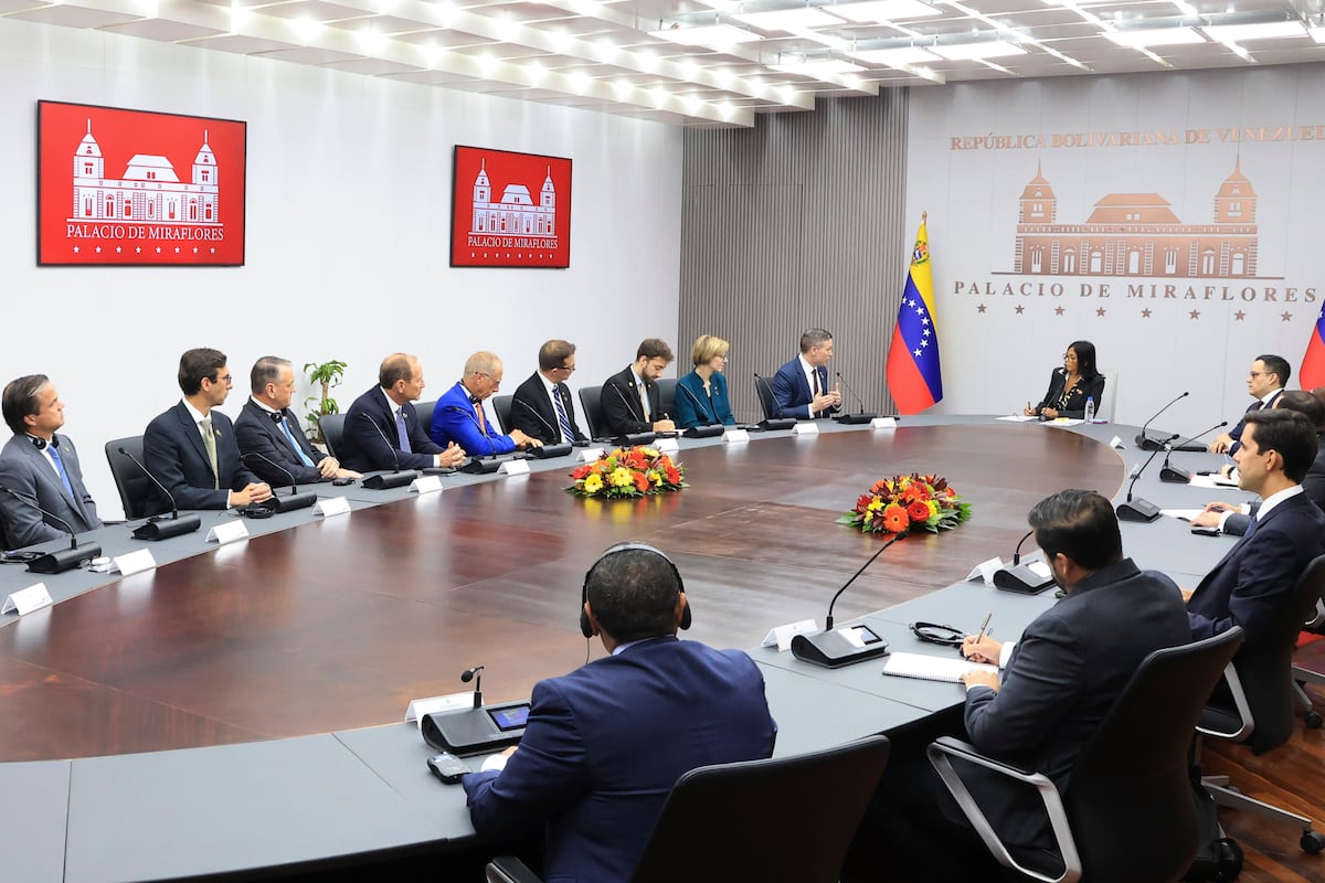 EE.UU. Reajusta su Estrategia en Venezuela con Nuevo Enlace