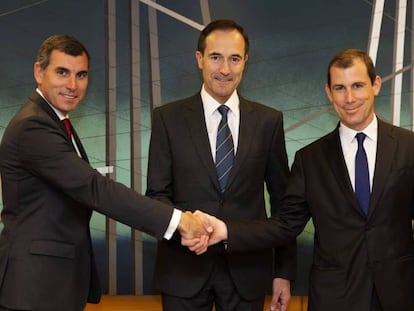 Rui Teixeira, consejero delegadoi de EDP España;ManuelMenéndez, presidente y Miguel Stilwell, consejero delegado del grupo EDP, en una imagen de archivo.
