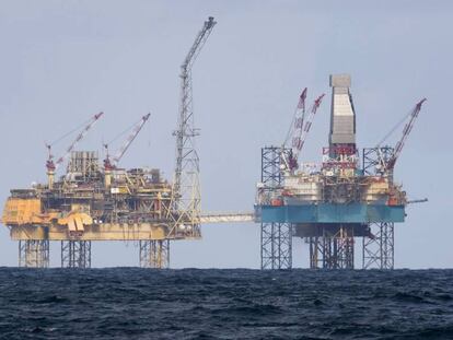 Plataforma petrol&iacute;fera en el mar del Norte.