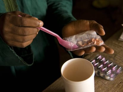 Medicaci&oacute;n para la malaria. Nigeria. 