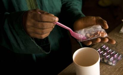 Medicaci&oacute;n para la malaria. Nigeria. 