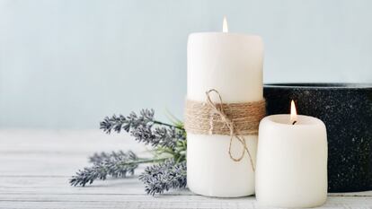 Desinfecta el ambiente del hogar y promueve la concentración gracias a estas velas. GETTY IMAGES.