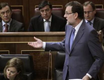 El presidente del Gobierno, Mariano Rajoy, durante su intervención en la sesión de control al Ejecutivo del pleno del Congreso. EFE/Archivo