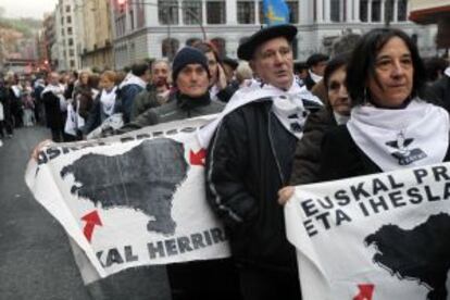 Manifestación en apoyo de los presos de ETA, el domingo en Bilbao.