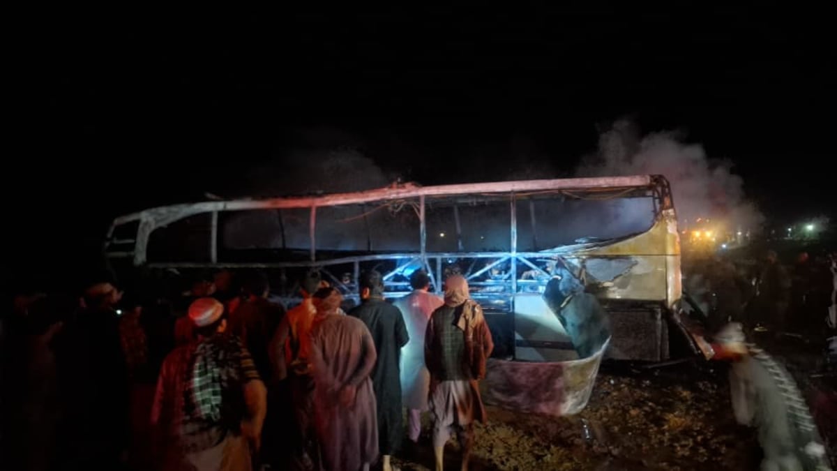 Al menos 71 muertos en un accidente de tráfico en Afganistán