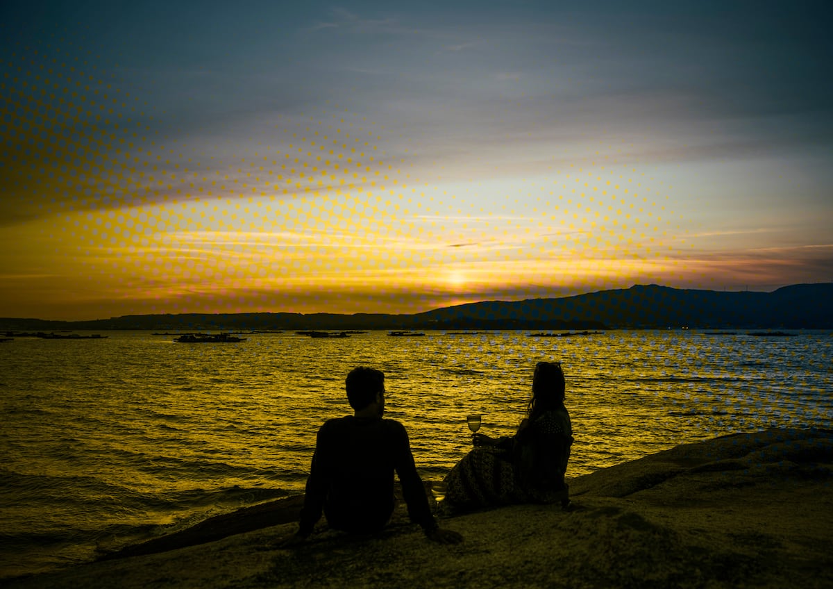 Placeres de verano | Gente encerrada en una puesta de sol | Estilo de vida  | EL PAÍS, image size:1200x848