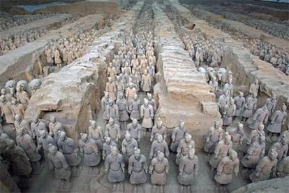 Los guerreros de Terracota custodiaban la tumba del primer emperador chino, Qin Shinhuang.