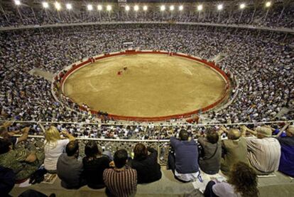 La plaza Monumental de Barcelona, en tarde de toros.