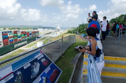 Vista del Canal de Panamá desde el Centro de Visitantes de Agua Clara.