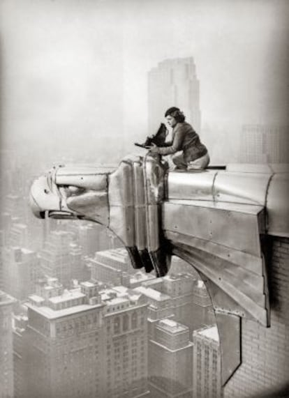 Margaret Bourke-White en el edificio Chrysler de Nueva York, 1935.