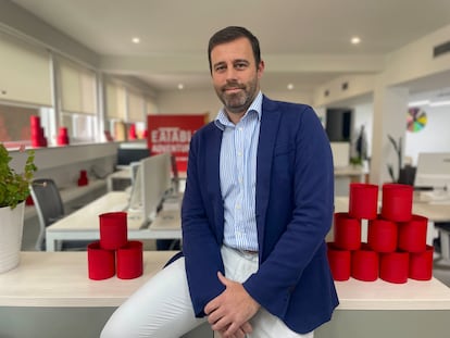 Miguel Ángel Torres se incorpora a Eatable Adventures como director financiero. Con 20 años de experiencia en el área financiera, ha trabajado como auditor en PwC, ha sido vicepresidente de finanzas del grupo Darty para España y Portugal, así como jefe de finanzas para varias startups tecnológicas. Licenciado en Economía por la Universidad de Granada, auditor de cuentas y MBA, Torres ha cofundado varios proyectos y startups a lo largo de su trayectoria profesional.