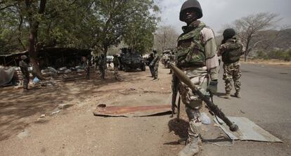 Soldados nigerianos en Gwoza, antiguo bastión de Boko Haram.