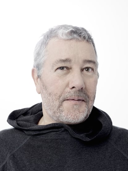 Philippe Starck fotografiado por Jean-Baptiste Mondino en 2018.