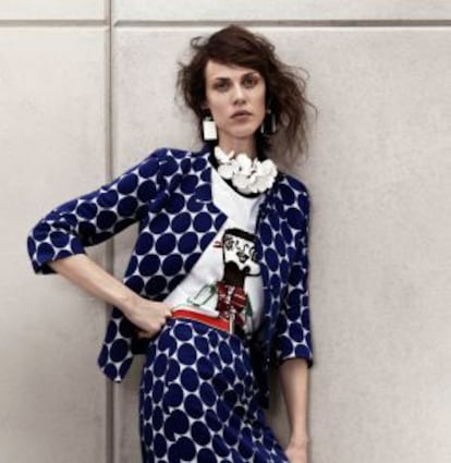 La modelo francesa Aymeline Valade en la campaña de H&M.