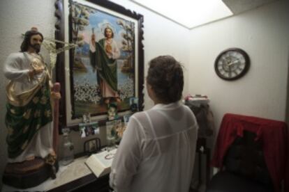 Doña Isabel, madre de un gallero secuestrado en Jalisco