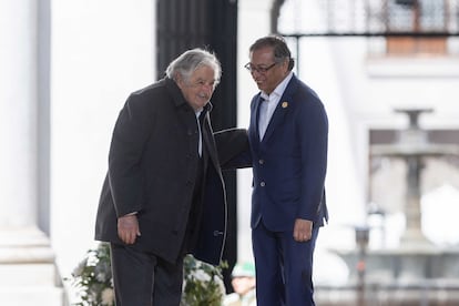 José Mujica y Gustavo Petro en la conmemoración de los 50 años del golpe de Estado chileno, en septiembre de 2023, en Santiago de Chile.