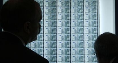 Exposición sobre la nueva cara del euro que se celebró en el Banco de España. /