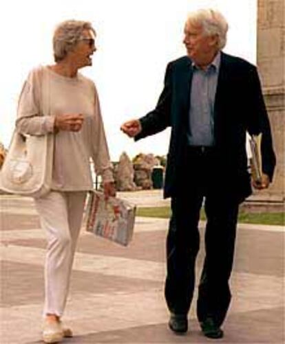 Jorge Semprún, junto a su esposa, Colette Leloup, en el palacio de la Magdalena.