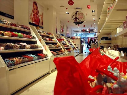 Interior de Oomuombo en la Calle Fuencarral de Madrid